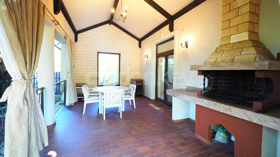 Vilă ideala pentru familii cu 6 camere si piscina
