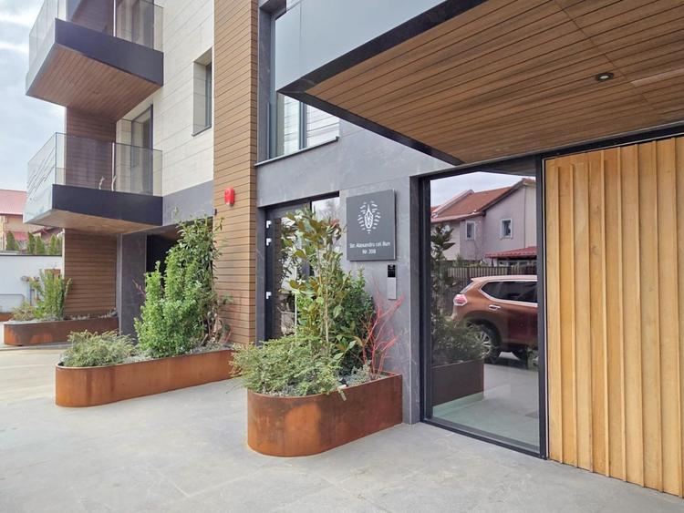 Premium 2-Room Apartment for Rent | Iancu Nicolae I Pool | Parking