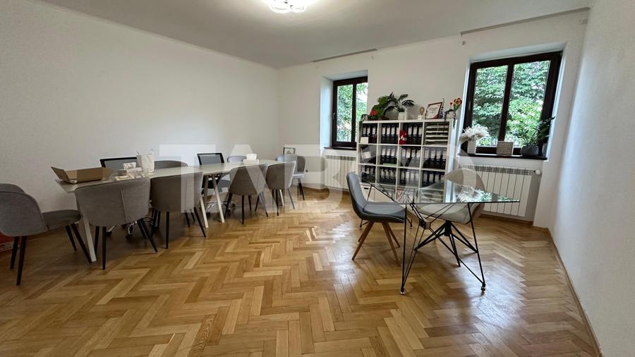 Casa 8 camere individuala curte libera 300mp zona Calea Poplacii Sibiu