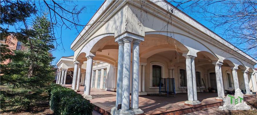 Vila somptuoasa, 10 + camere, S+P+1, 1100mp utili, cu toate utilitatile, in sec