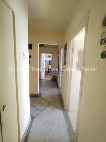 Casa De Cultura-Apartament cu 4 camere liber