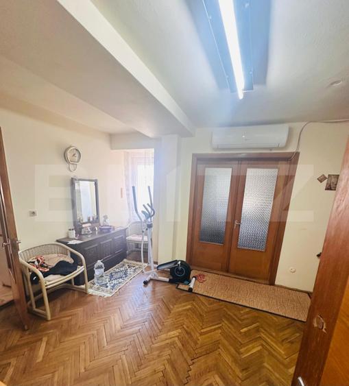 Apartament 4 camere decomandate, zona Ultracentrala, Centrul Civic