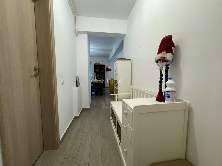 3 camere Semidecomandat | 2 bai | Parcare | Mobilat Utilat | Terasa
