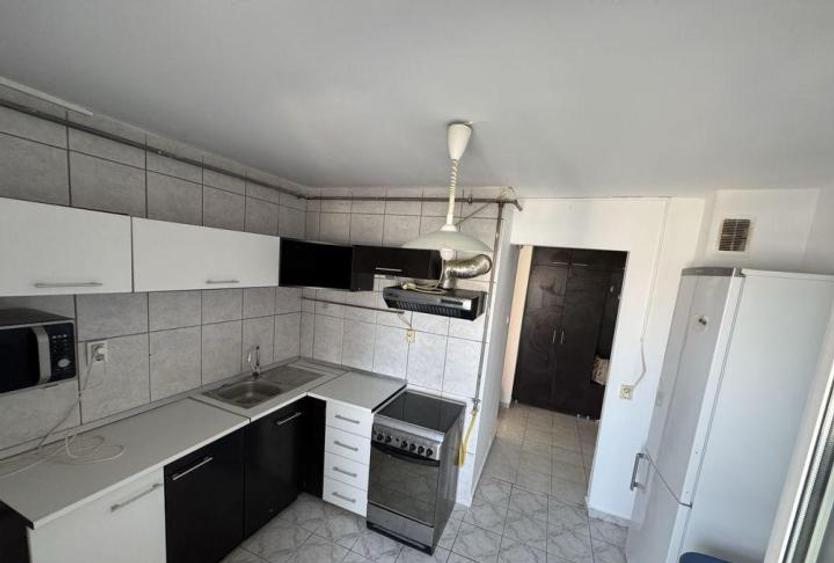 Apartament 3 camere decomandate zona Tomis 3