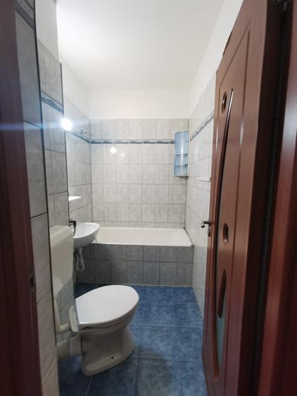 Dristor, garsoniera, 1 minut metrou, 320 euro
