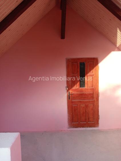 Casa cu etaj in sat Poiana-Braesti - 2