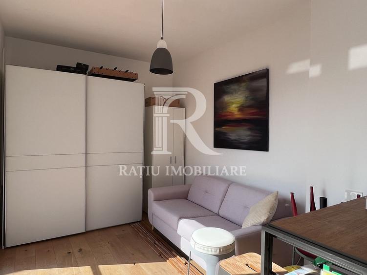 Penthouse cu Design Eclectic | Central | Panoramă Unică | Oradea