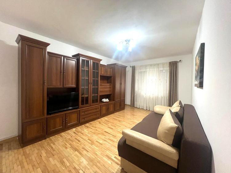 3 Camere zona Stadion mobilat utilat 72.800eur neg