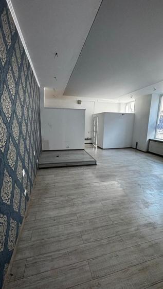 Inchiriere spatiu comercial ultracentral in Sinaia, Prahova