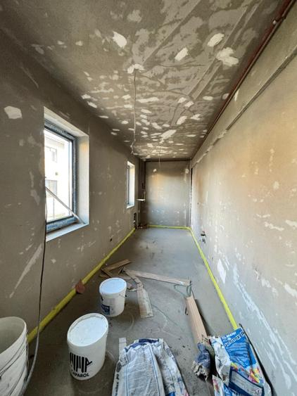 Apartament 3 camere, 43 mp, zona Vest