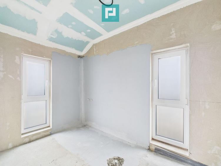 Duplex semi-finisat cu 3 camere, 3 băi în Pișchia