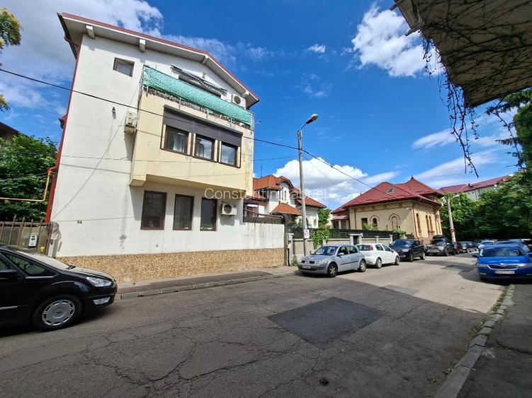 Piata Unirii, Calea Calarasilor, Hala Traian, PROPRIETAR, vand casa P+M, 4 cam. - 14
