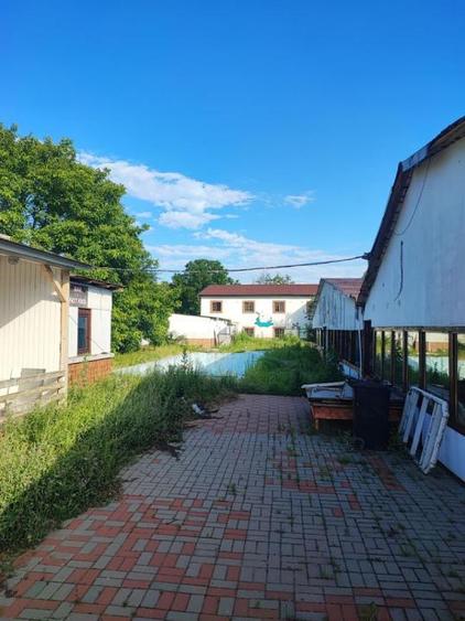 Vand teren comercial la E85 – Fostul Complex Roata Vietii
