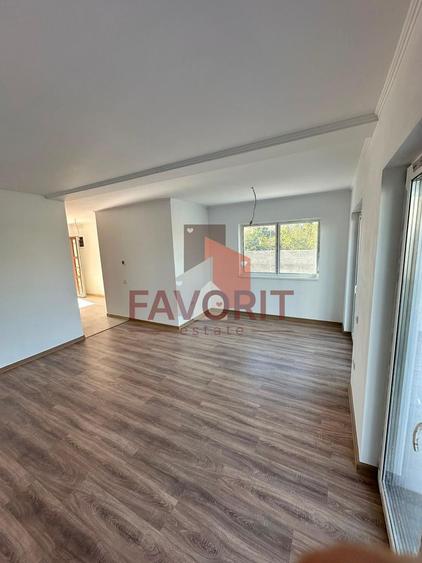 Duplex despartit prin camera tehnica | 4 camere | Toate utilitatile |
