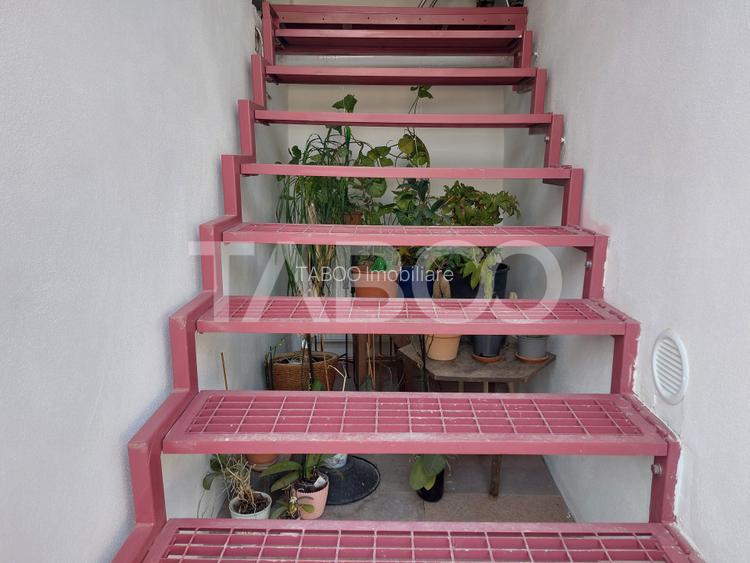 Casa de vanzare 3 camere 2 bucatarii 3 bai teren 340 mp Cisnadie - 33
