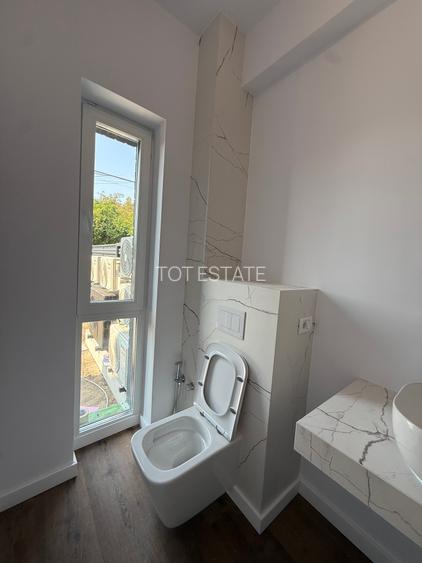 Vilă 5 dormitoare, 4 băi, living+dining | Liziera pădurii | Sector 1 - 16