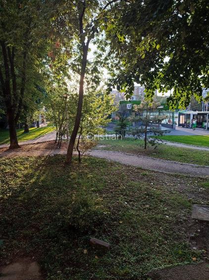 Garsonieră de vanzare_ Favorit Drumul Taberei, sector 6 - 7