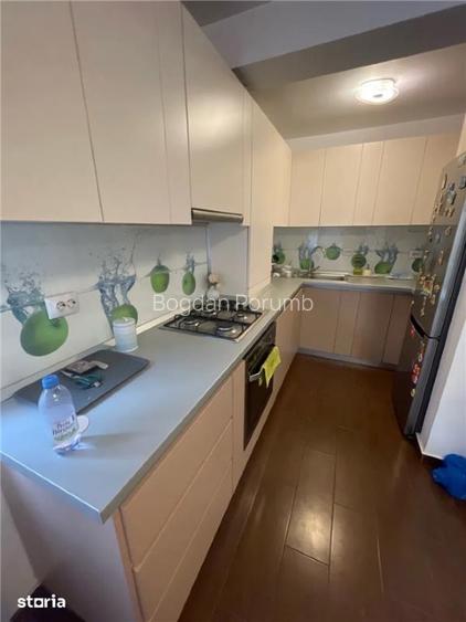 Casă modernă tip triplex, unitate de capăt  - 6