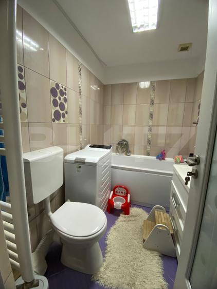 Apartament 3 camere, 70 mp total, cu mansarda, zona Iris