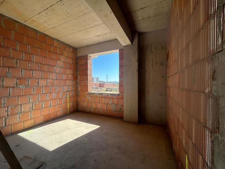 Apartament 2 camere, decomandat, ansamblu nou Calea Surii Mici