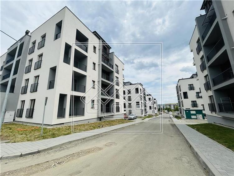 Apartament 3 camere, 2 balcoane, bloc nou, lift, boxa la subsol