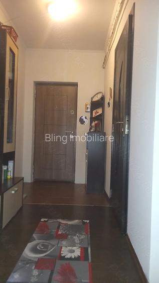 Apartament cu 2 camere, 42 mp, parcare, zona Stejarului - 7
