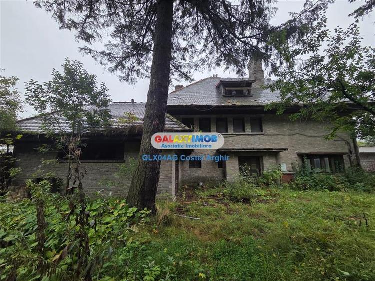Vindem Vila-Pensiune in Sinaia , teren 6290 mp intravilan CC
