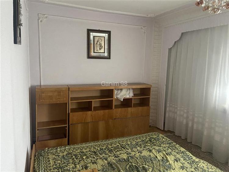 Apartament 3 camere , zona supermarket Lidl (fosta Autogara)et 1 din 3 , 81 mp , - 11