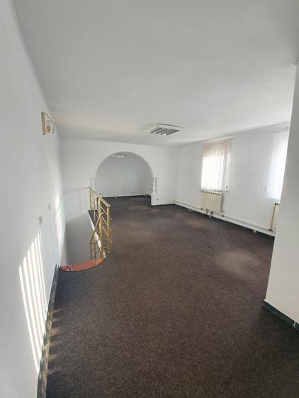 Proprietar inchiriez vila in Cotroceni