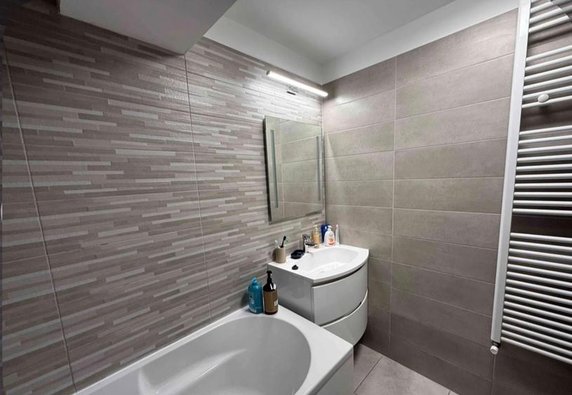 Vanzare apartament 4 camere Moghioros Park/ Drumul Taberei