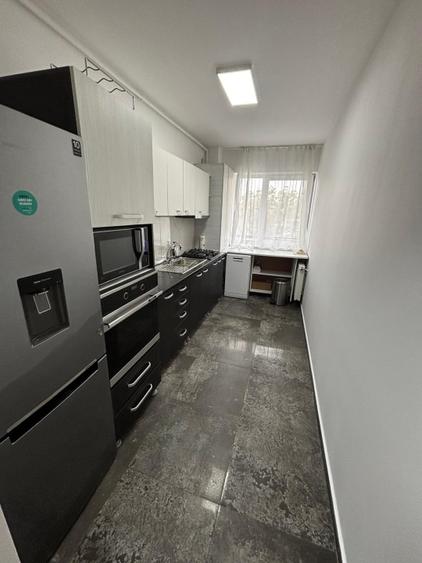 Proprietar - Inchiriez apart 2 camere , decomandat, Oradea Central, Fac Medicina