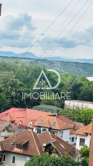 Apartament 3 camere – ultracentral, complet mobilat – gata de mutat