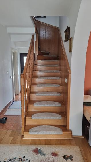Casa P+1 , zona Muzeul Satului
