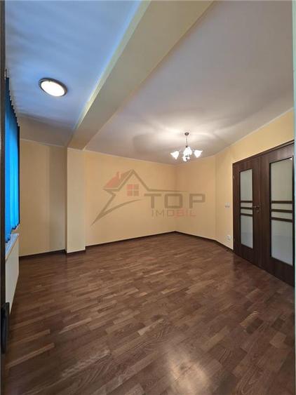 Etaj 1 - CUG - 2 camere decomandat in bloc nou cu loc de parcare
