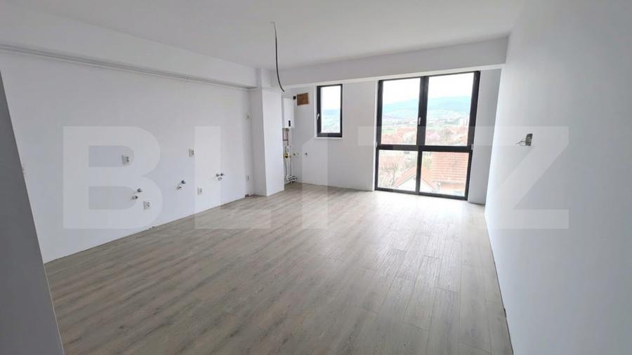 Apartament 3 camere, Bloc nou