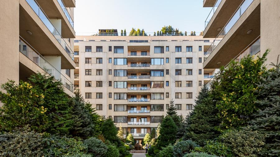 REA1018301 Penthouse 5 camere North Area Lake View