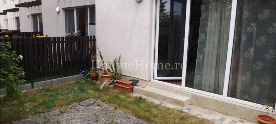 Pipera: Vila cu 3 camere, 3 bai si curte proprie !