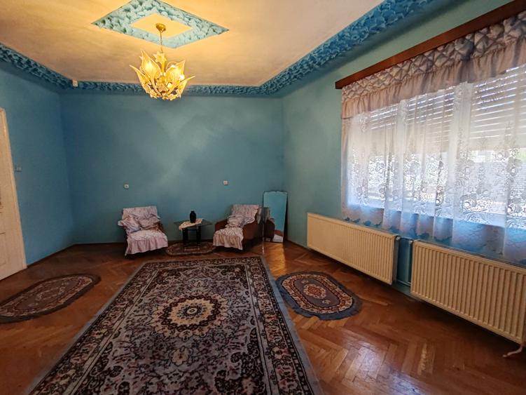 Casa 4 camere libera la vanzare TARLUNGENI