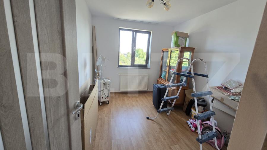 Casa 4 camere 110 mp .Teren 200 mp . Odoreu