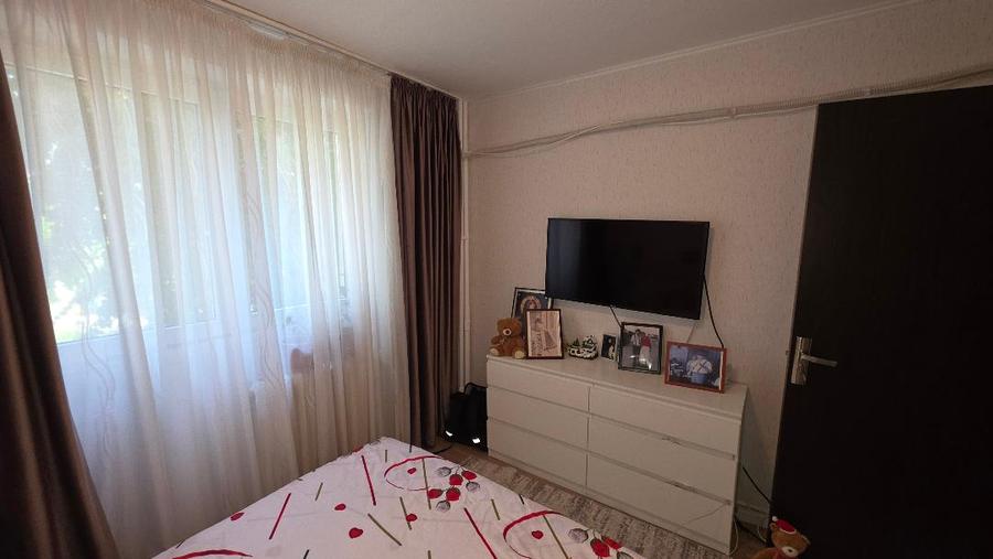 Pantelimon, Cora, Vergului, semistradal