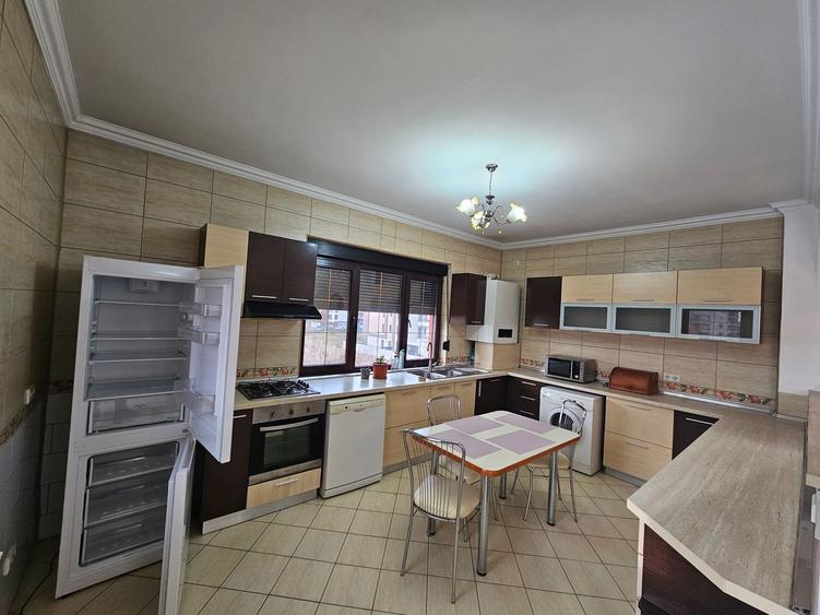 Apartament 3 camere de inchirat Rond OMV Pipera loc parcare inclus