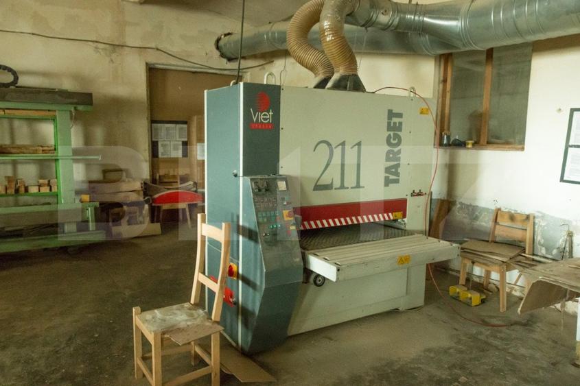 Hale, spațiu producție și depozitare 3187 mp și teren 9141 mp.
