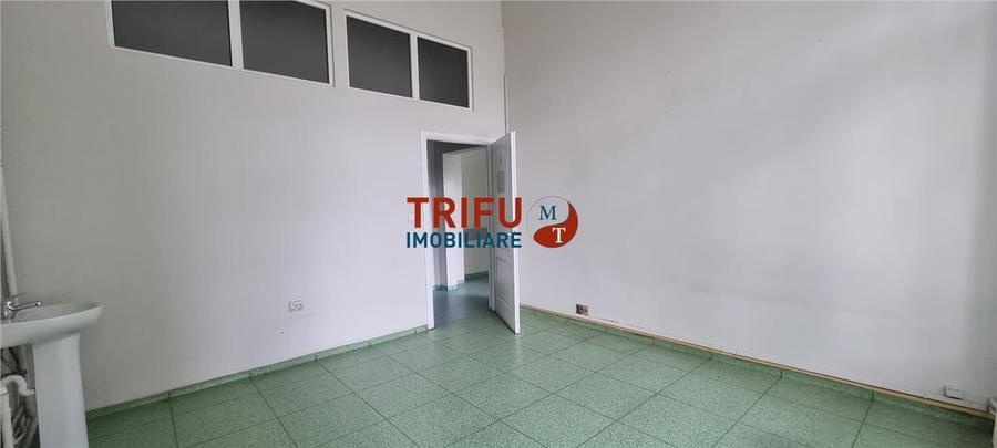 Spatiu comercial de inchiriat de 357 mp in Cetate pretabil ca si clinica medical
