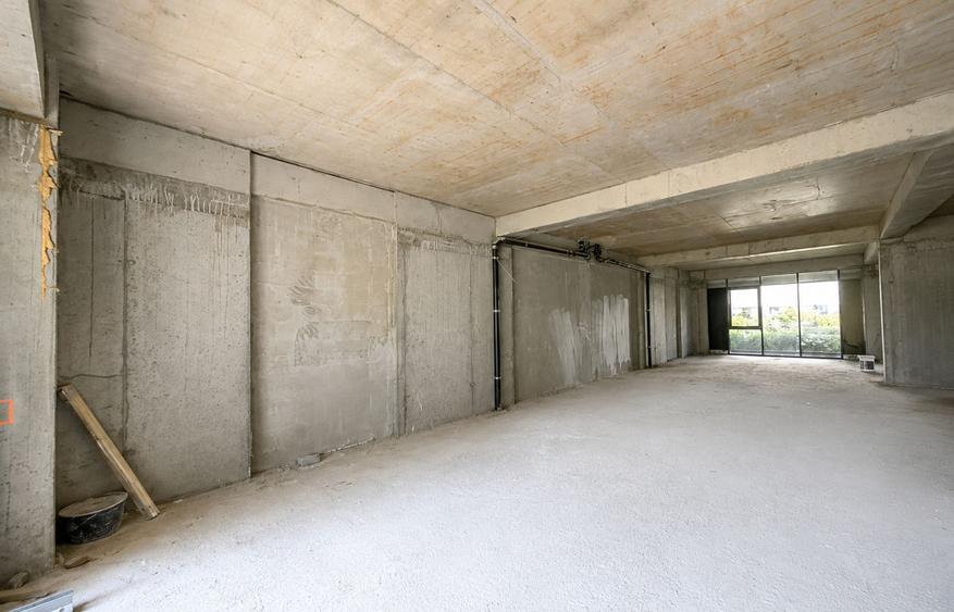 Spatiu comercial pentru inchiriat | Cortina North | 180mp