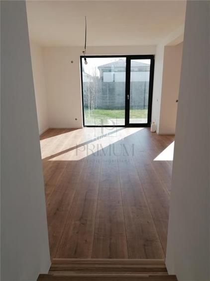 Duplex modern - design deosebit - zona foarte buna - 3 dormitoare - 15