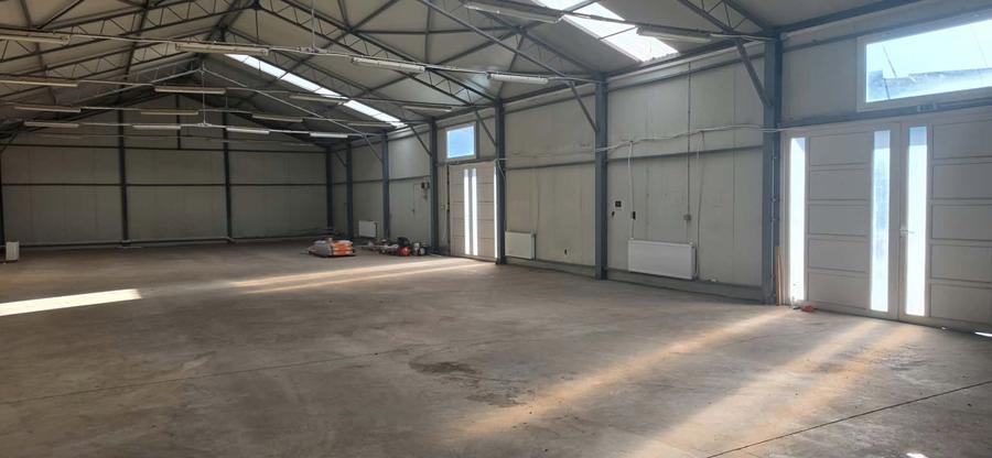 Hală cu birouri de închiriat – cartier Nufărul-H0035
