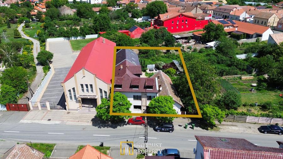 Clădire de vânzare în Aradul Nou pentru clinică sau birouri