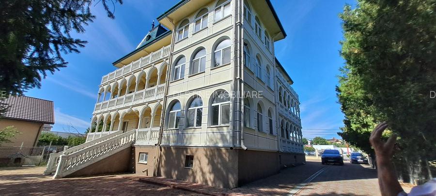 Vilă cu potențial comercial și rezidențial