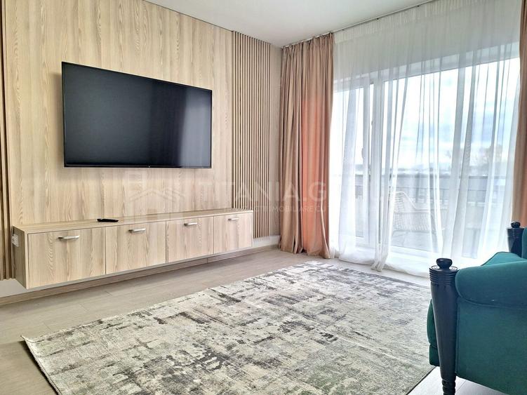 Garsoniera superba, cu balcon - Bloc Eleven, langa Coresi