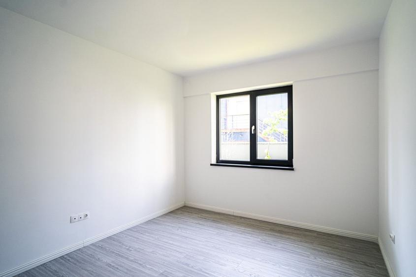 MILITARI, METROU PACII, 2 CAMERE, 57 mp, GRADINA, 150 mp